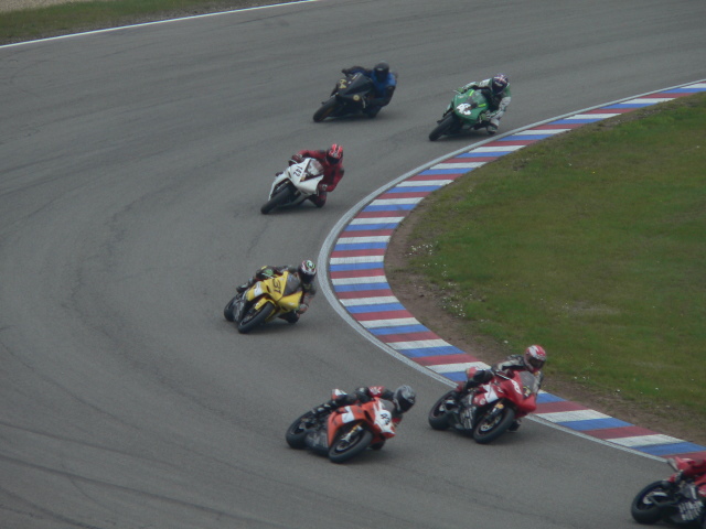 R1 Cup Omega