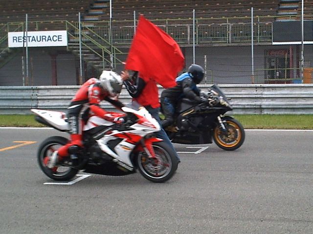 R1 Cup Vorstart